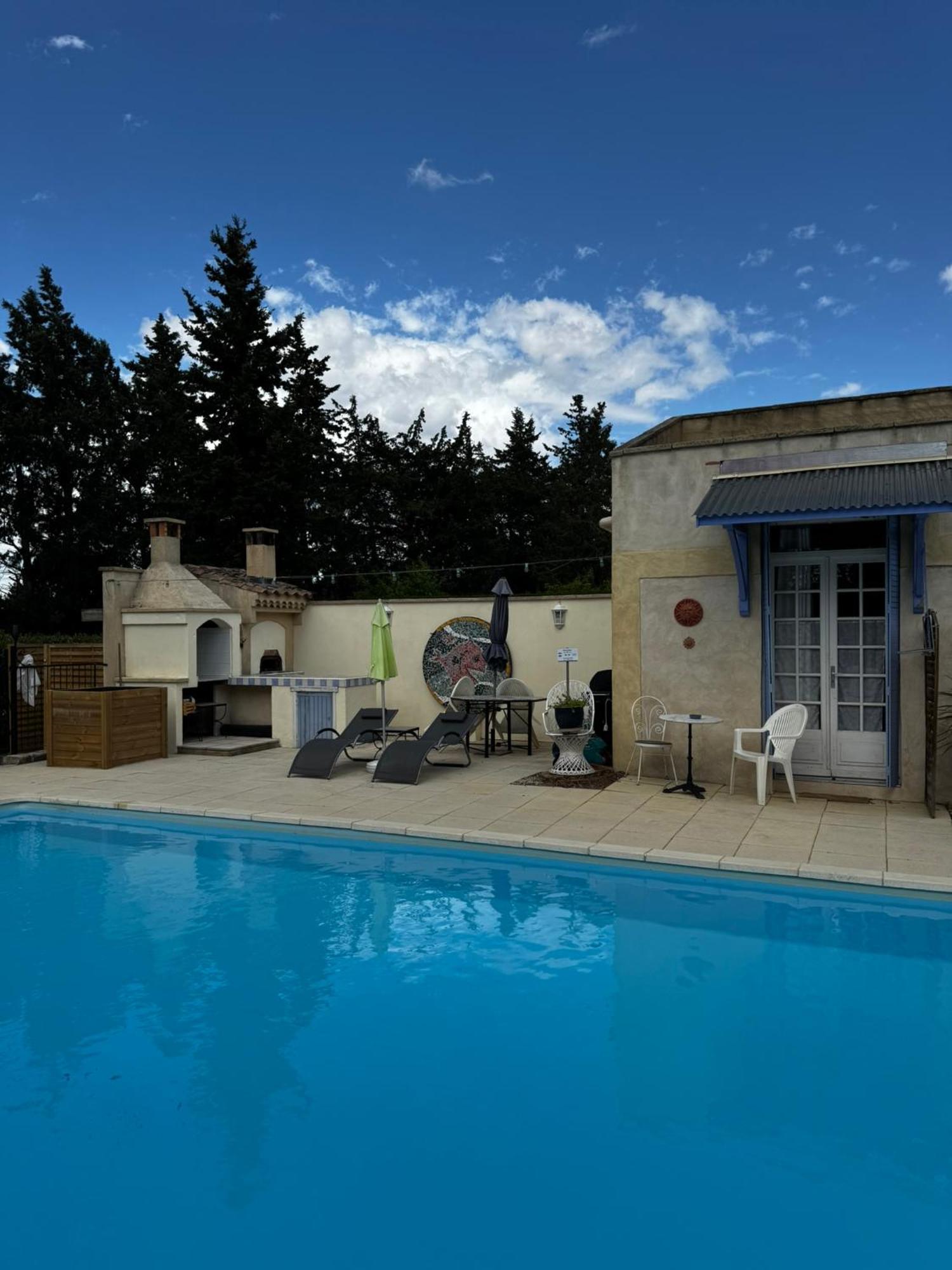 Apartament Mas Saint Antoine Rognonas Zewnętrze zdjęcie